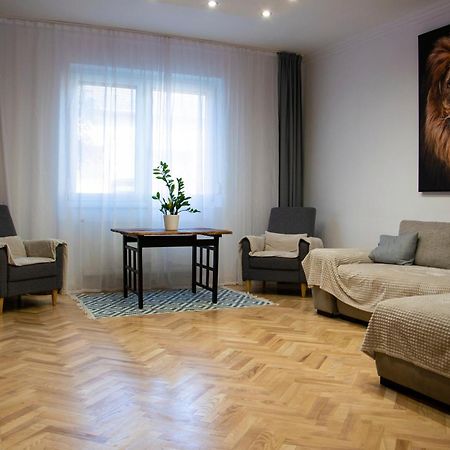 סגד Season One Apartman מראה חיצוני תמונה