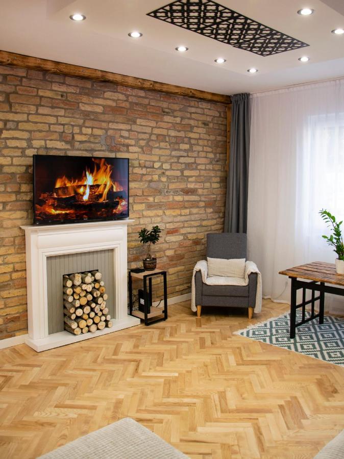 סגד Season One Apartman מראה חיצוני תמונה
