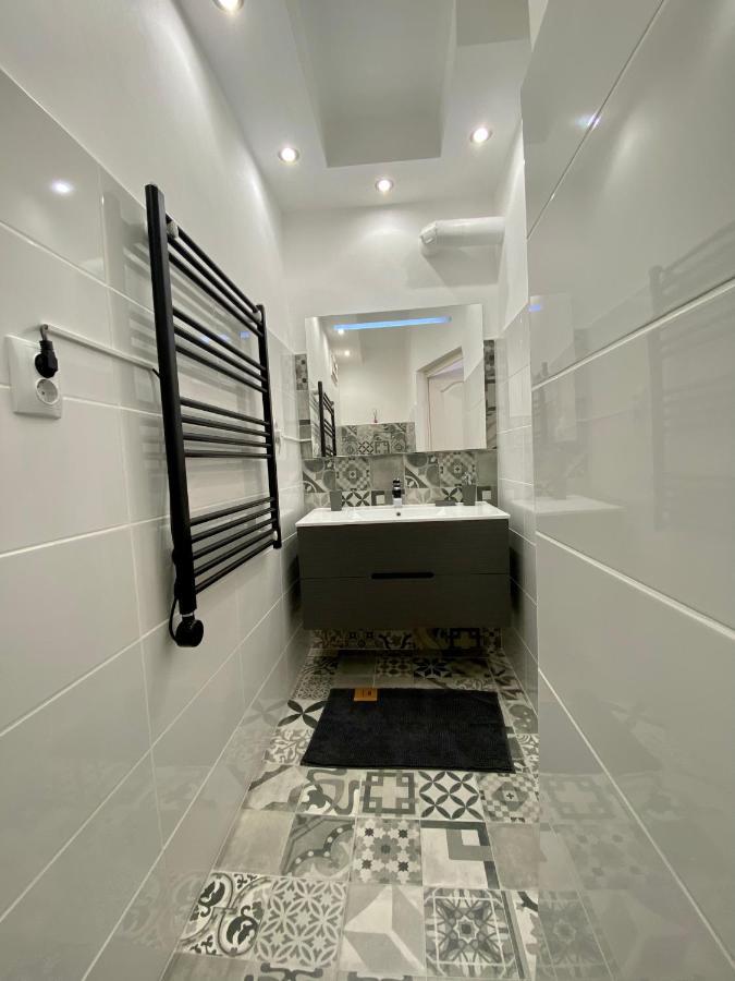 סגד Season One Apartman מראה חיצוני תמונה