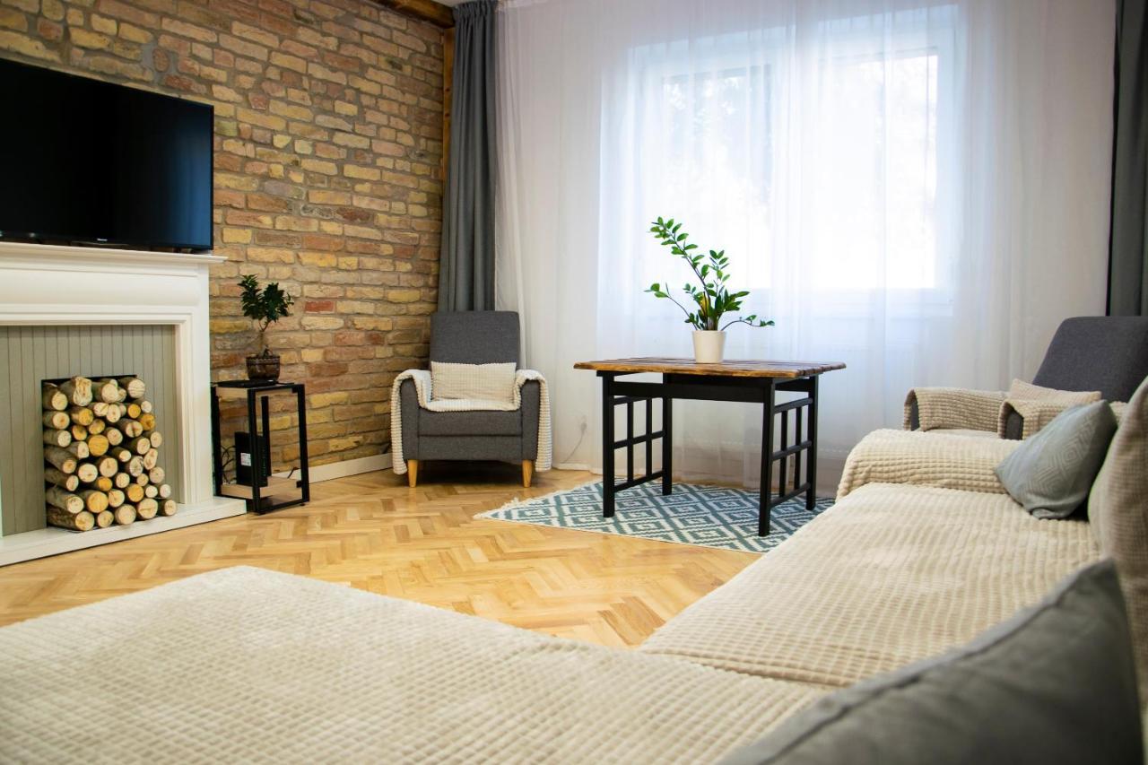 סגד Season One Apartman מראה חיצוני תמונה